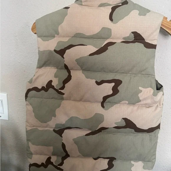 Moncler Camouflage Puffer Vest collab COMMES DE GARÇONS - Picture 2 of 9